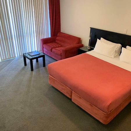 موتيل كريستتشيرش ساليرنو موتيل أبارتمنتس المظهر الخارجي الصورة A room at the hotel